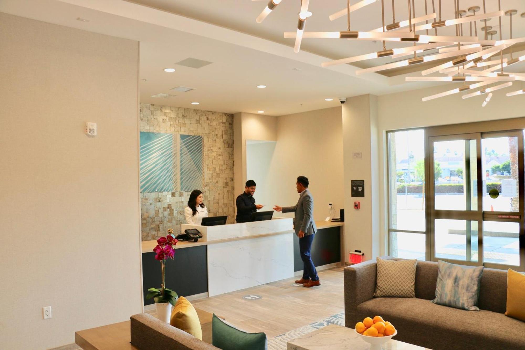 Staybridge Suites - Long Beach Airport, An Ihg Hotel エクステリア 写真